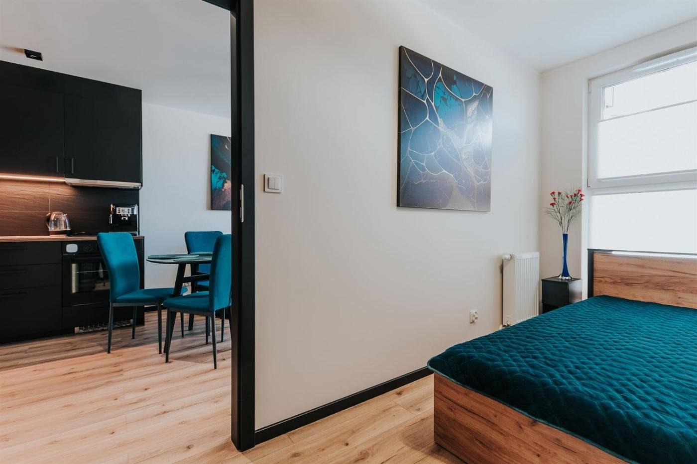 Oddzielna sypialnia — Blue Apartment Portovo