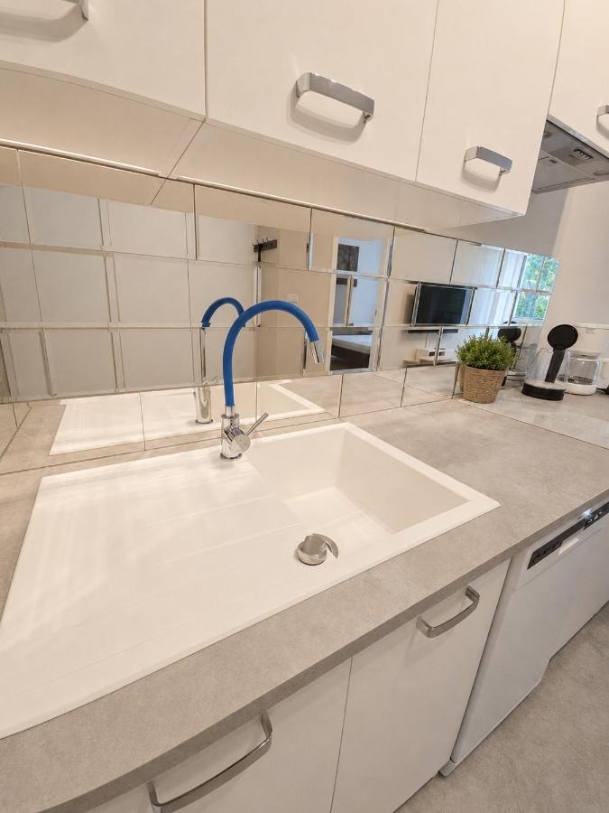 Aneks kuchenny — Grey Apartment Portovo