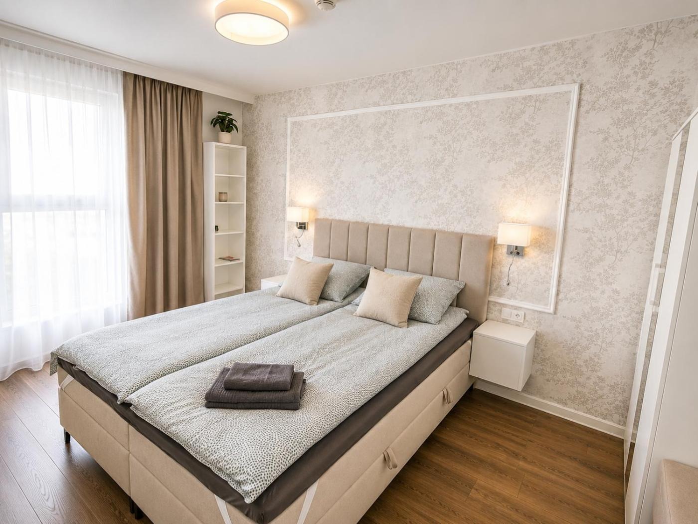 Oddzielna sypialnia — Marble Luxury Apartment Portovo