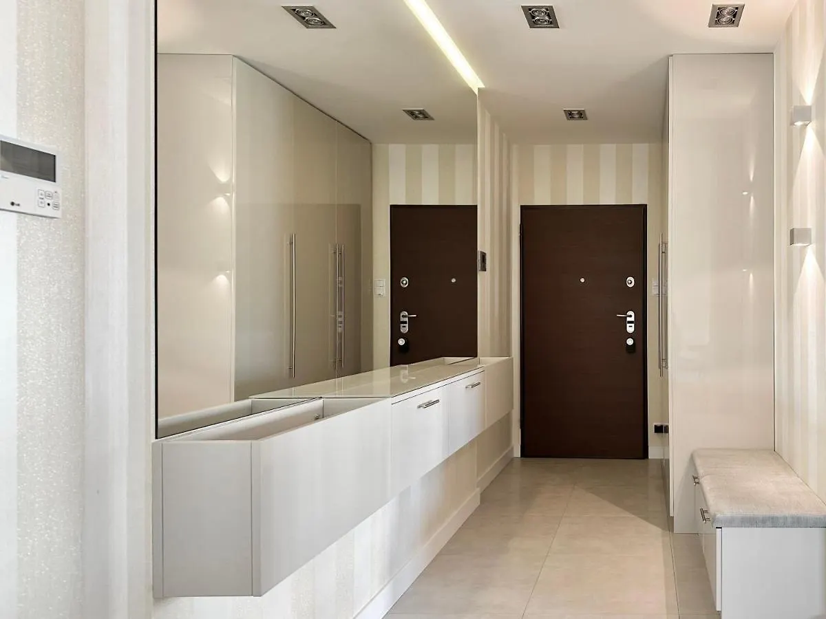 Przedpokój — Marina Apartment Blanco