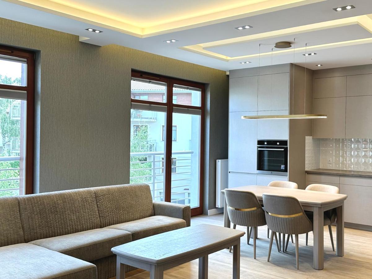 Neptun Park — Apartament Elegance — salon
