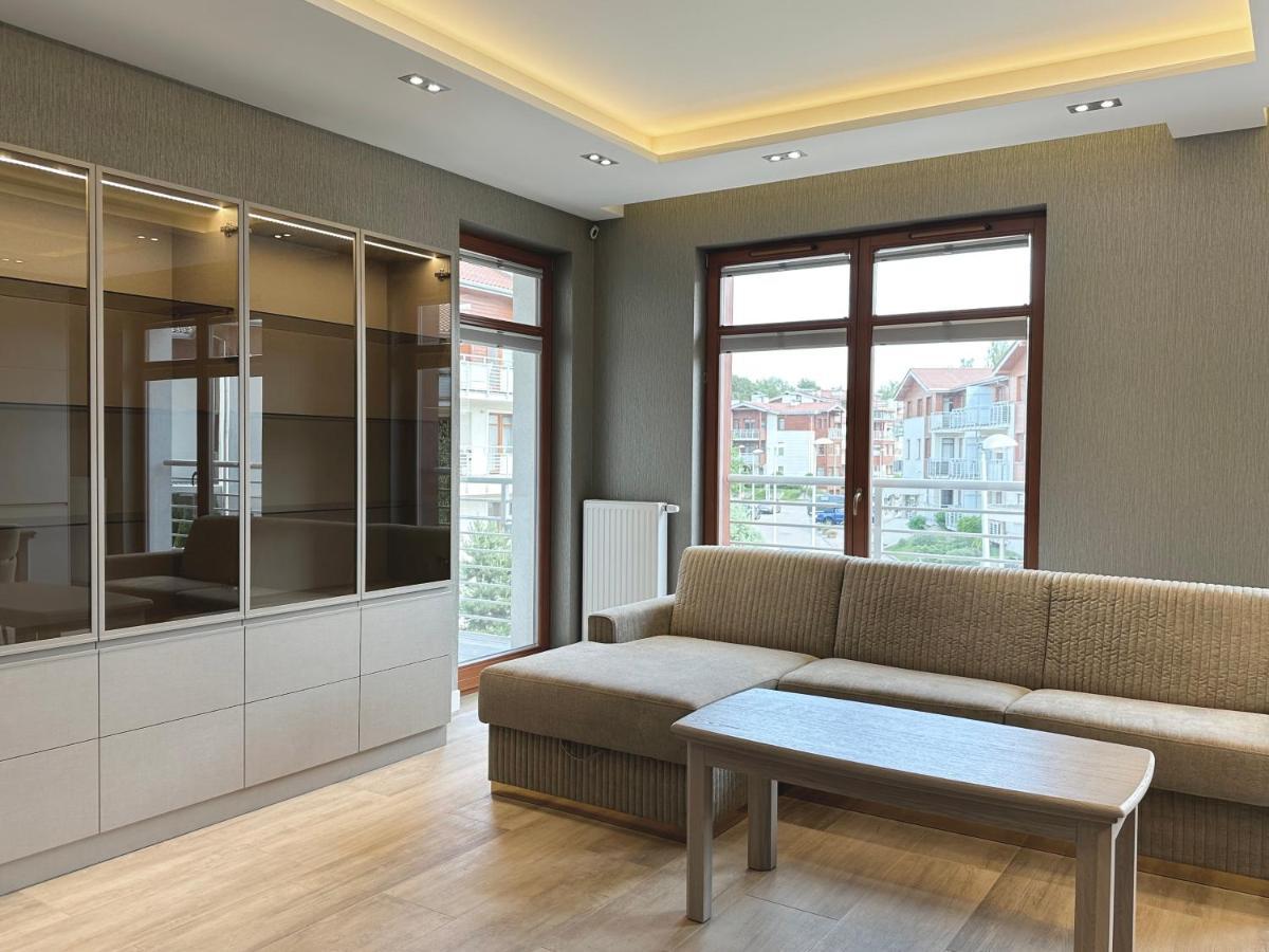 Salon z sofą — Neptun Park Elegance